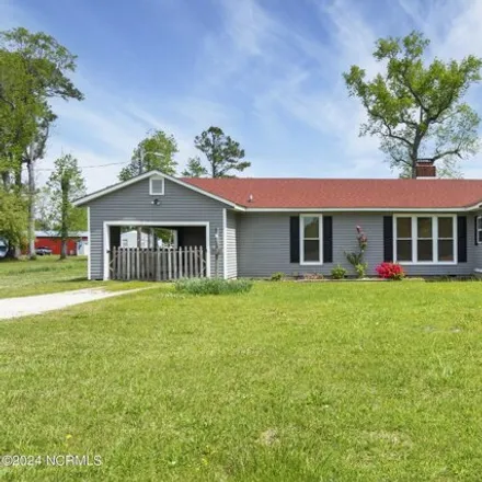 Buy this 3 bed house on 115 Pine Top Road in Carteret County, NC 28570
