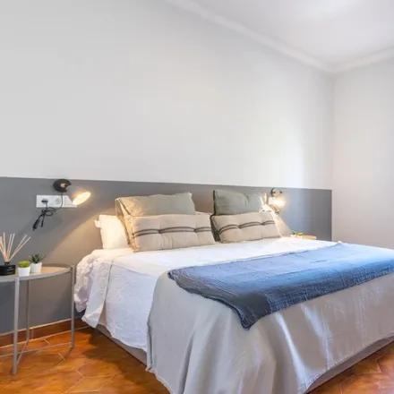 Rent this 5 bed room on Ronda del Guinardó in 08001 Barcelona, Spain