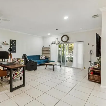 Image 5 - 4761 Southwest 13th Street, Lakeview, Deerfield Beach, FL 33442, USA - House for sale