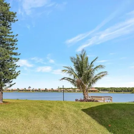 Image 4 - 3263 South Lakeview Circle, Fort Pierce Shores, Saint Lucie County, FL 34949, USA - Condo for sale