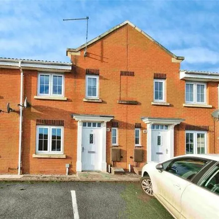 Buy this 3 bed townhouse on Emerald Way in Norton Green, ST6 8HL