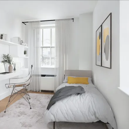 Rent this 2 bed apartment on The Country Cafe in Pine Street, New York