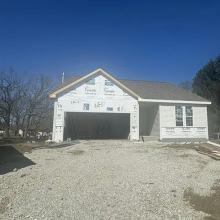 Buy this 3 bed house on 20th Place in Kenosha, WI 53144