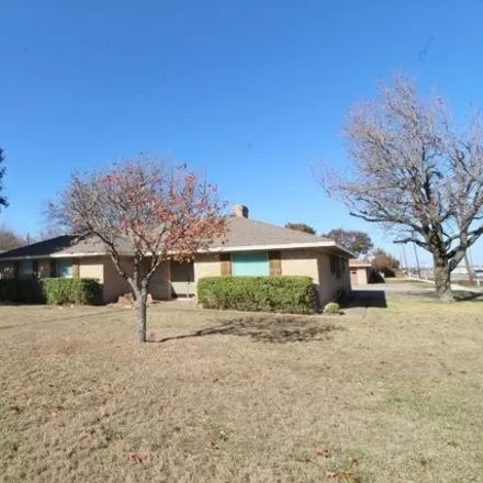 Rent this 4 bed house on 116 Hillcrest Drive in Midlothian, TX 76065