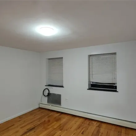 Image 2 - 186-15 Jamaica Avenue, New York, NY 11423, USA - Apartment for rent