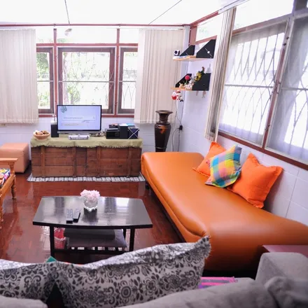 Rent this 3 bed house on Bang Kapi District
