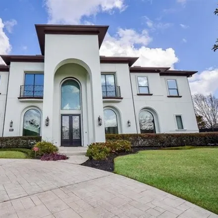 Buy this 5 bed house on 11901 Louvre Court in Houston, TX 77082