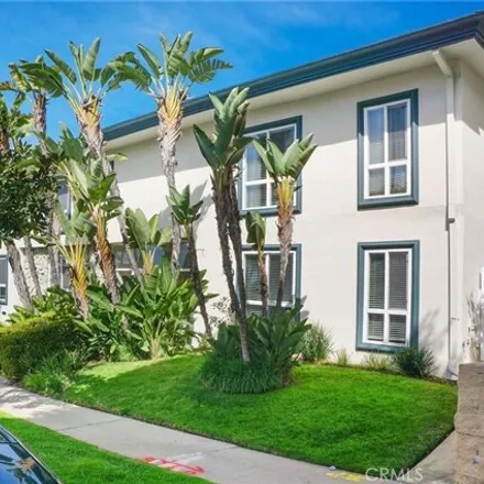 Image 2 - 7701 West Manchester Avenue, Los Angeles, CA 90293, USA - House for sale