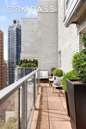 Image 3 - 165 East 62nd Street, New York, NY 10065, USA - Apartment for sale