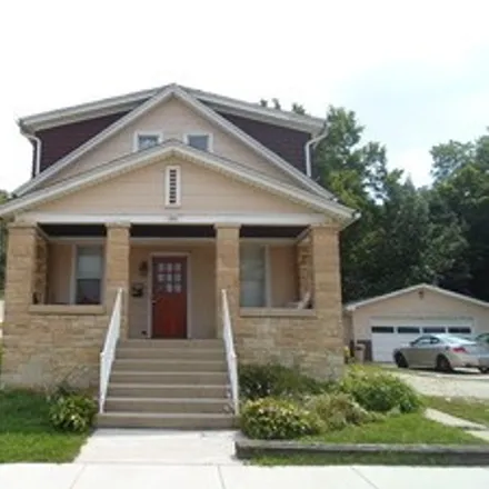 Buy this 5 bed duplex on State & 13th Street (Metra) in South State Street, Lockport