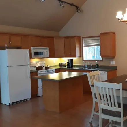 Rent this 3 bed townhouse on Grand Marais in MB R0E 0T0, Canada