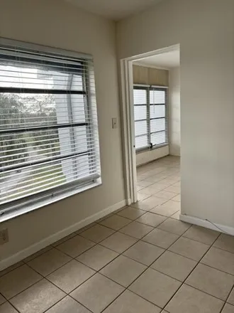 Image 7 - Oriole Golf Club, 8000 Country Club Drive, Margate, FL 33063, USA - Condo for rent