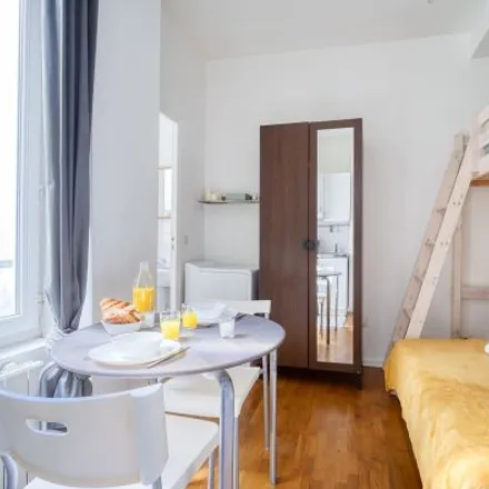 Rent this studio apartment on 9 Rue Truffaut in 75017 Paris, France