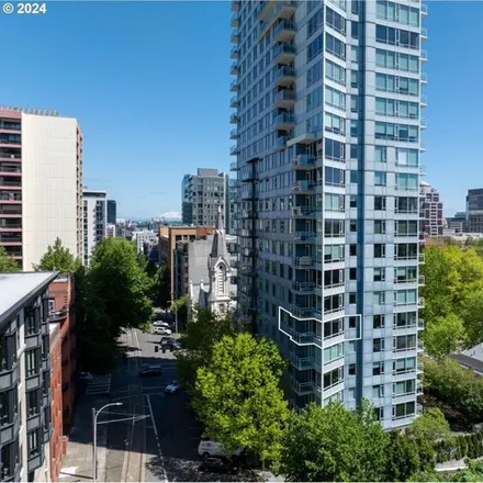 Buy this 2 bed condo on 1500 Southwest 11th Avenue in Portland, OR 97201