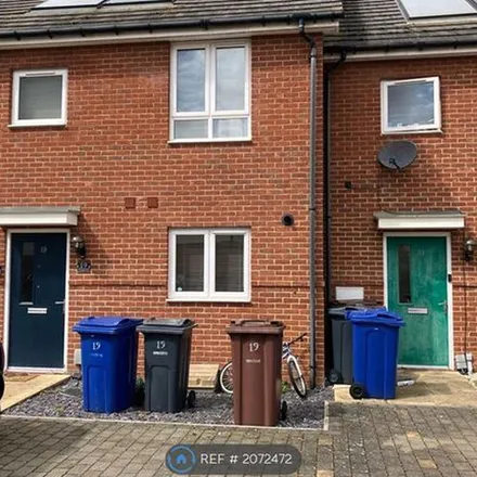 Rent this 1 bed apartment on Heathland Way in Tilbury, RM16 2DG