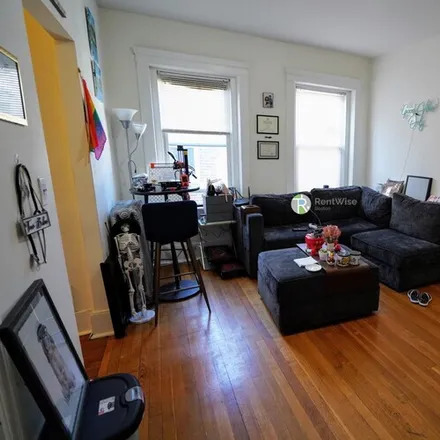 Rent this 1 bed townhouse on 63 Brighton Ave