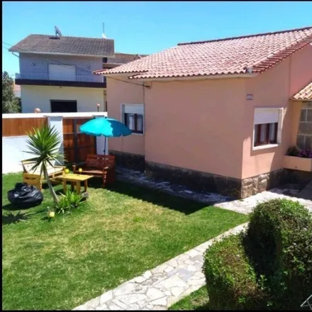 Rent this 2 bed apartment on unnamed road in 2705-750 Sintra, Portugal
