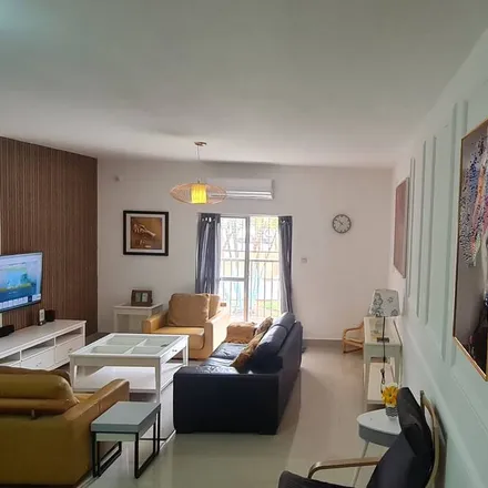 Rent this 3 bed apartment on Unidade Técnica de Gestão do Saneamento de Luanda (UTGSL) in Kilamba Kiaxe, Luanda