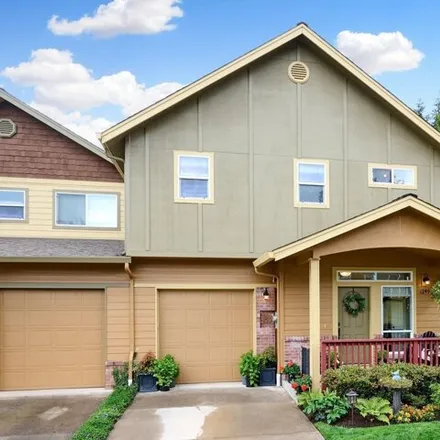 Buy this 2 bed townhouse on 1246 Vintage Lane in Silverton, OR 97381