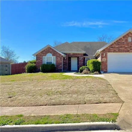 Rent this 3 bed house on 221 Cooper's Way in Centerton, AR 72719