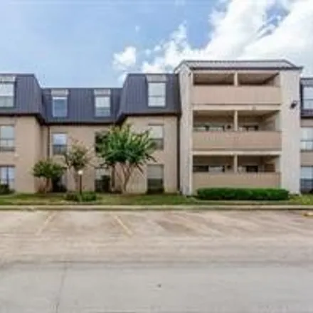 Buy this 3 bed condo on 8501 Hearth Drive in Houston, TX 77054