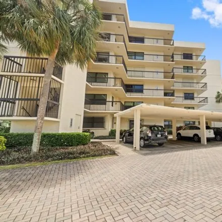 Rent this 3 bed condo on Golfview Road in North Palm Beach, FL 33408