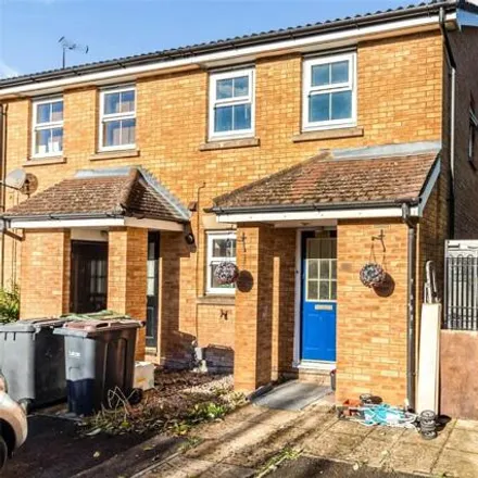 Buy this 2 bed house on Villiers Close in Luton, LU4 9FR