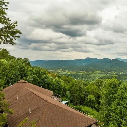Image 2 - 1280 Cathey Cove Rd, Waynesville, North Carolina, 28786 - House for sale