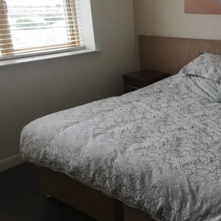 Rent this 2 bed room on Block E in Shanowen Road, Santry