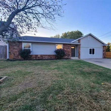 Buy this 4 bed house on 1701 South Cherokee Avenue in Claremore, OK 74019