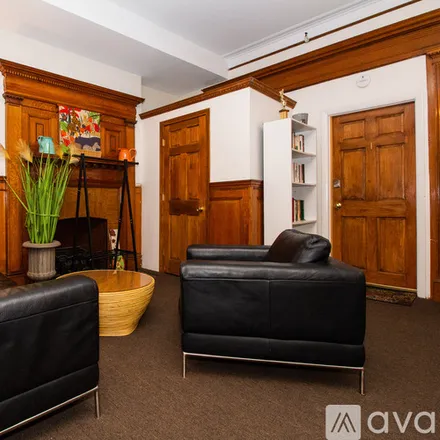 Image 7 - 1029 Beacon St, Unit Room #4 - Apartment for rent