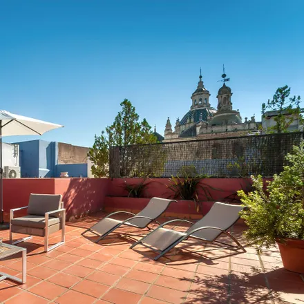 Rent this studio apartment on Calle Lineros in 10, 41004 Seville