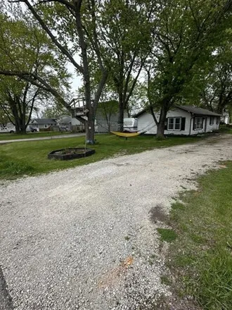 Image 3 - 26424 103rd Place, Salem Lakes, WI 53179, USA - House for sale