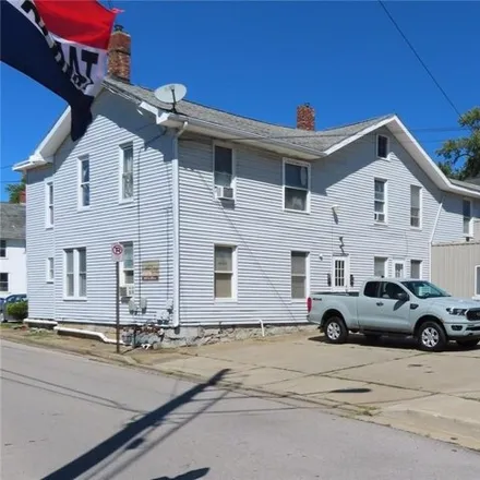 Image 4 - Car Clinic, State Street, Meadville, PA 16335, USA - House for sale