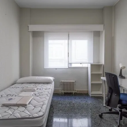 Rent this 1 bed apartment on Carrer de Baldoví in 46002 Valencia, Spain