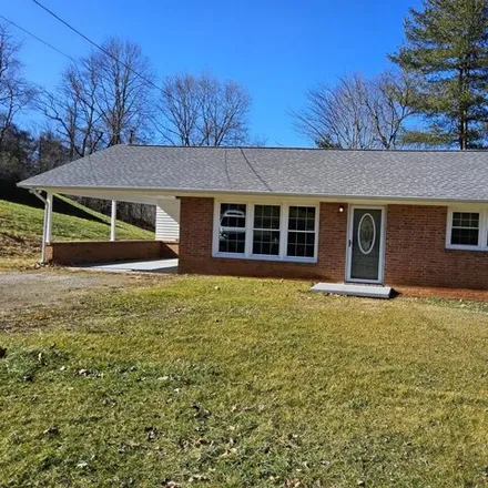 Buy this 2 bed house on 870 Anderson Avenue in Marion, VA 24354