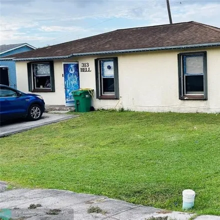Buy this 3 bed house on 347 West 5th Terrace in Pahokee, Palm Beach County