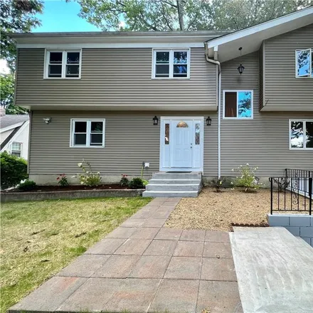 Buy this 5 bed house on 55 Tremont Avenue in Stamford, CT 06906