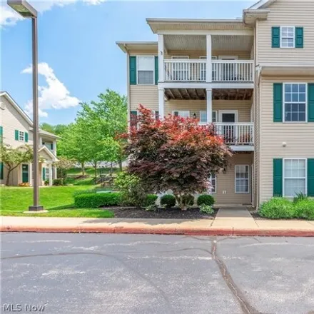 Buy this 2 bed condo on Center Ridge Road in Westlake, OH 44070