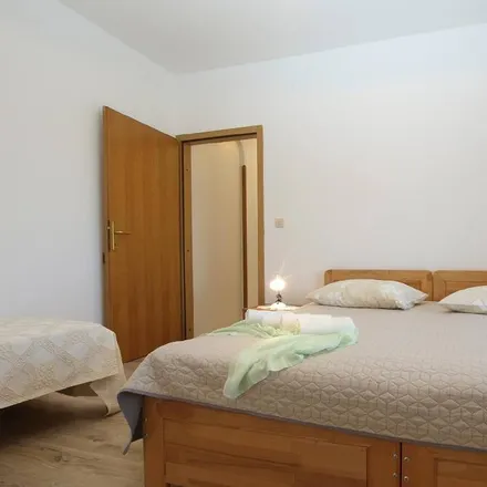 Image 4 - Grad Pula, Istria County, Croatia - Apartment for rent