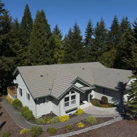 Buy this 3 bed house on 1610 Fox Hollow Rd in Sequim, Washington