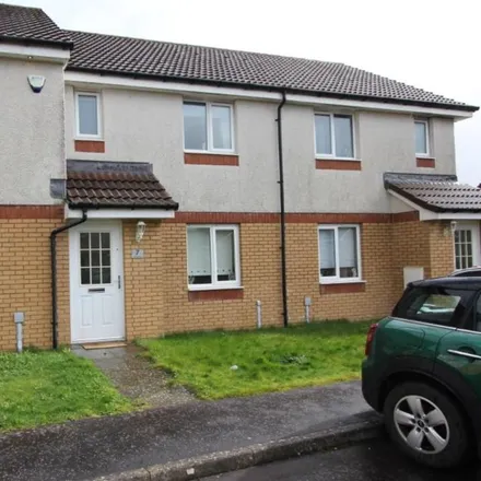 Rent this 3 bed townhouse on Woodfoot Quadrant in Glasgow, United Kingdom