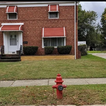 Buy this 3 bed house on 5448 Dalewood Avenue in Maple Heights, OH 44137