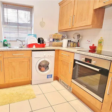 Rent this 1 bed room on International Way in Charlton, TW16 7HP