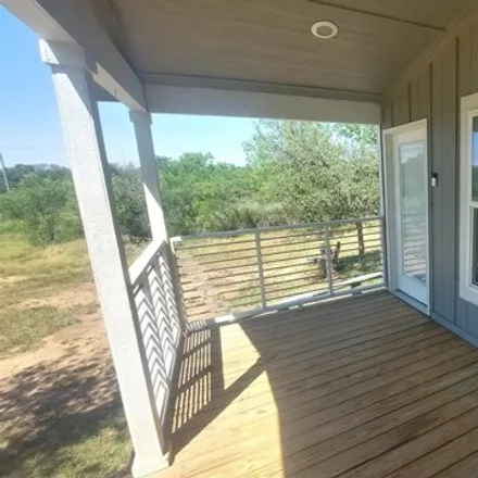Image 7 - 899 West Ollie Street, Llano, TX 78643, USA - House for sale