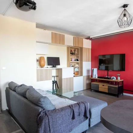 Rent this 3 bed apartment on 4 Rue Jules Verne in 78370 Plaisir, France