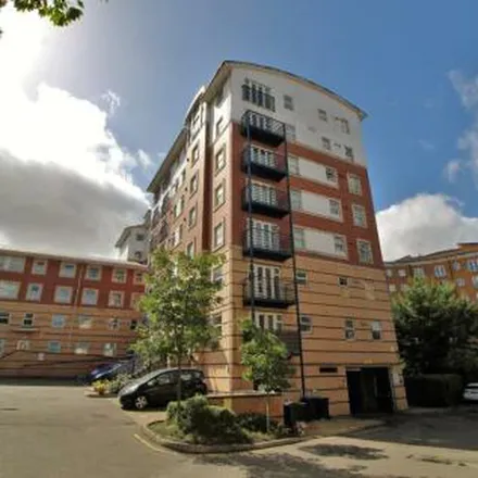 Rent this 2 bed apartment on The Spires in Corner Hall, HP2 4FY