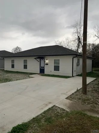 Rent this 3 bed house on 234 Lafaye Avenue in Thibodaux, LA 70301
