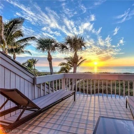 Image 1 - 13 Beach Homes, Lee County, FL 33924, USA - House for sale