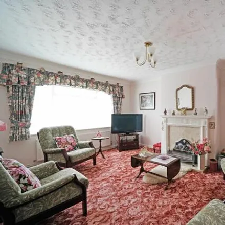 Image 2 - Falkwood Grove, Bentley Heath, B93 9QQ, United Kingdom - House for sale